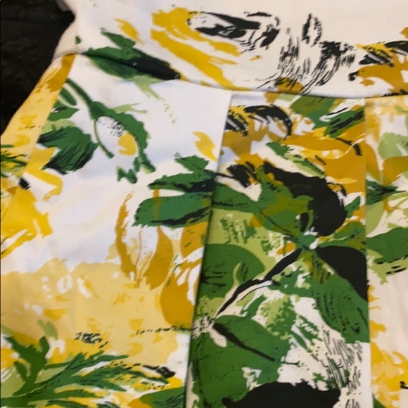 Sleeveless yellow and green dress - Picture 5 of 9